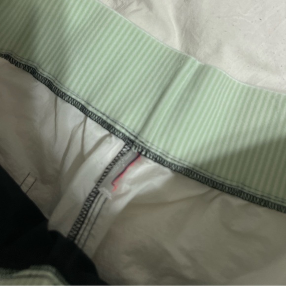 FREE PEOPLE movement shorts - Picture 12 of 16